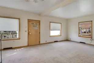 312 3rd St, Abbotsford, WI 54405 - Photo 6