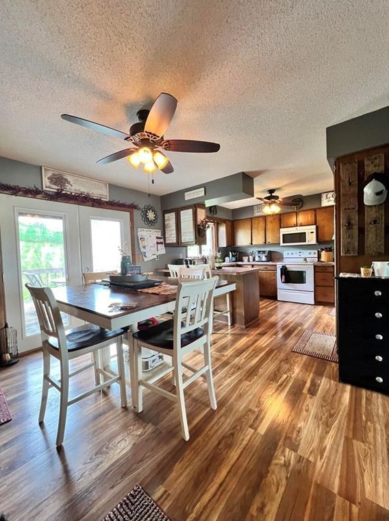 1482 5 1/4-5th Ave, Hillsdale, WI 54733