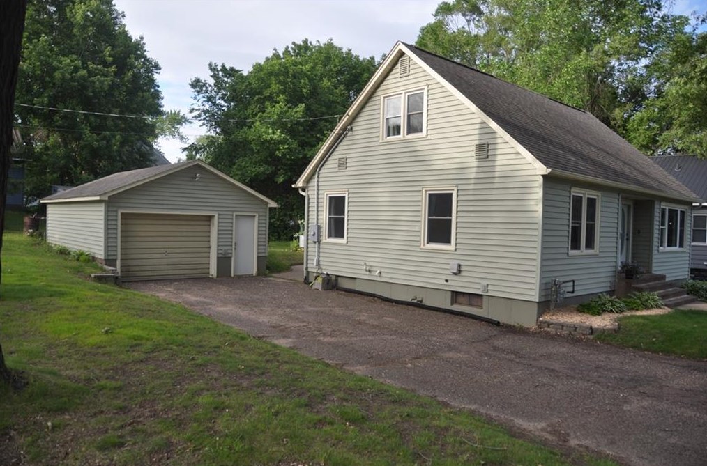 2808 Slope Ter, Eau Claire, WI 54703-3362