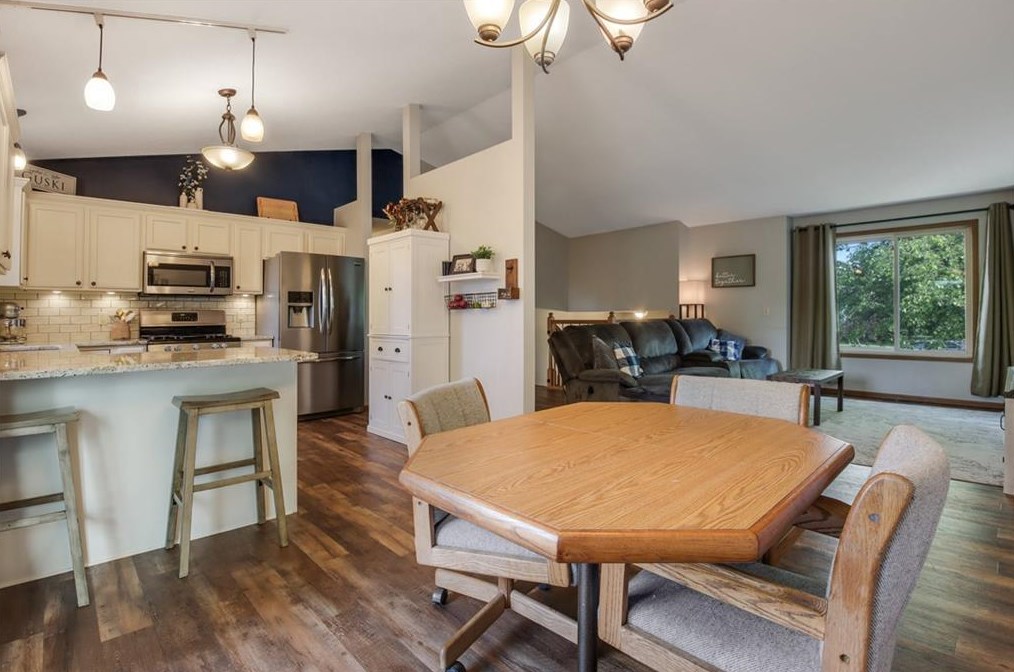 2810 Frank St, Eau Claire, WI 54703-2598
