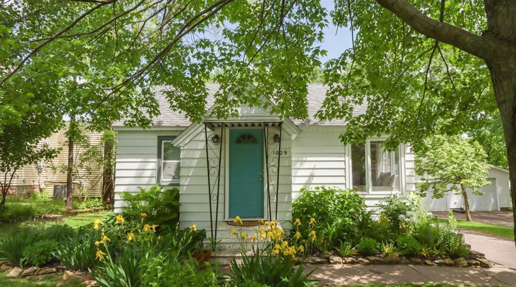 1029 Malden Ave, Eau Claire, WI 54703-4008