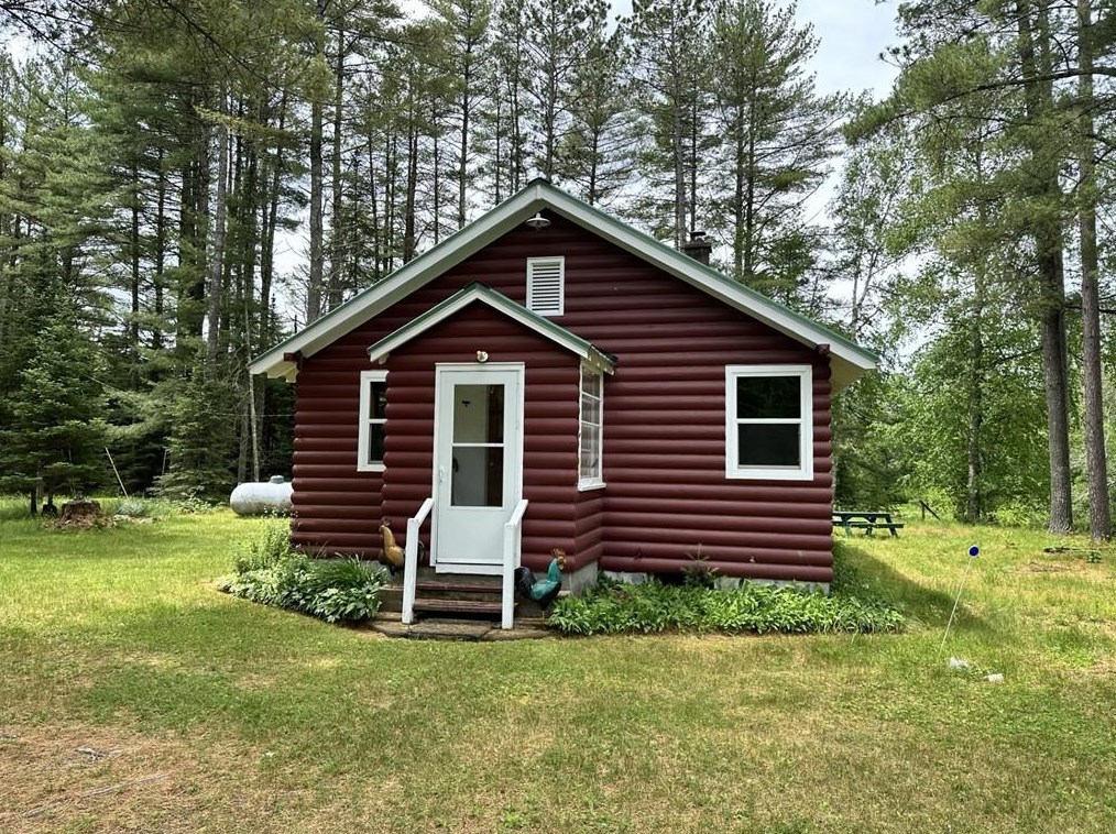 3768 W Princess Pine Dr, Winter, WI 54896