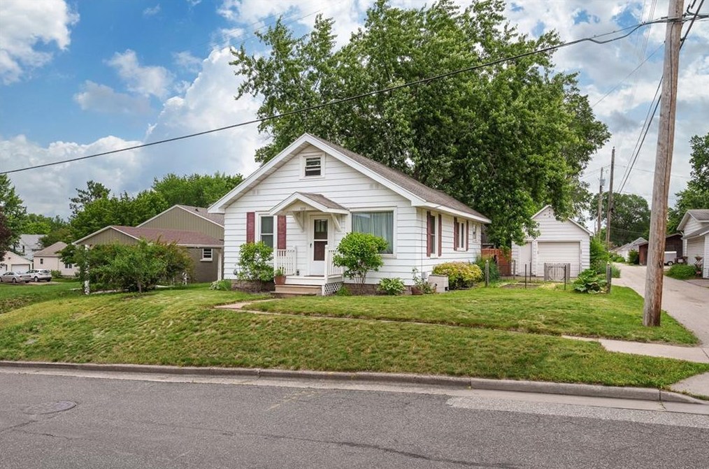 509 Lee St, Eau Claire, WI 54701