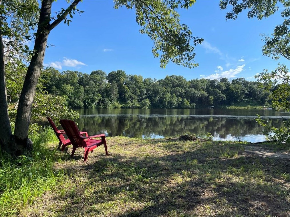 6575 W North Shore Dr, Eau Claire, WI 54703
