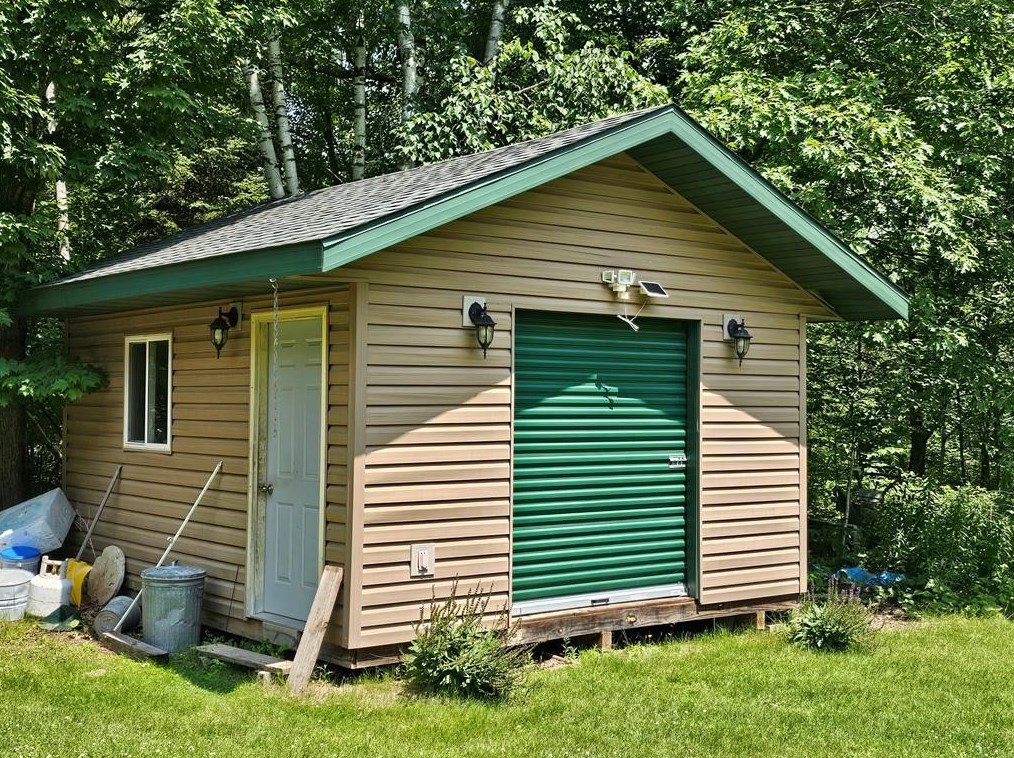 9680 S Reid Rd, Foxboro, WI 54836