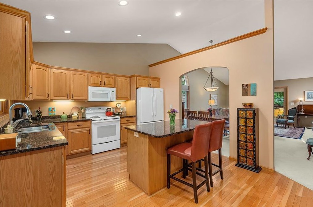 3427 Mcelroy Ct, Eau Claire, WI 54701