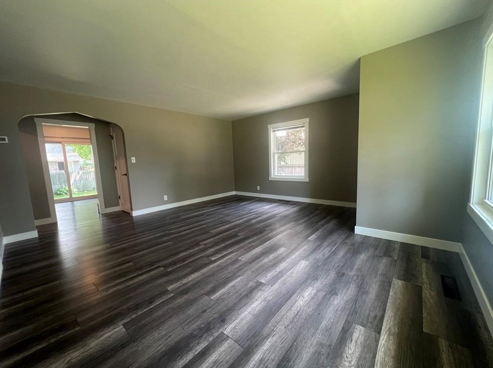 625 Aspen Ave, Deronda, WI 54001