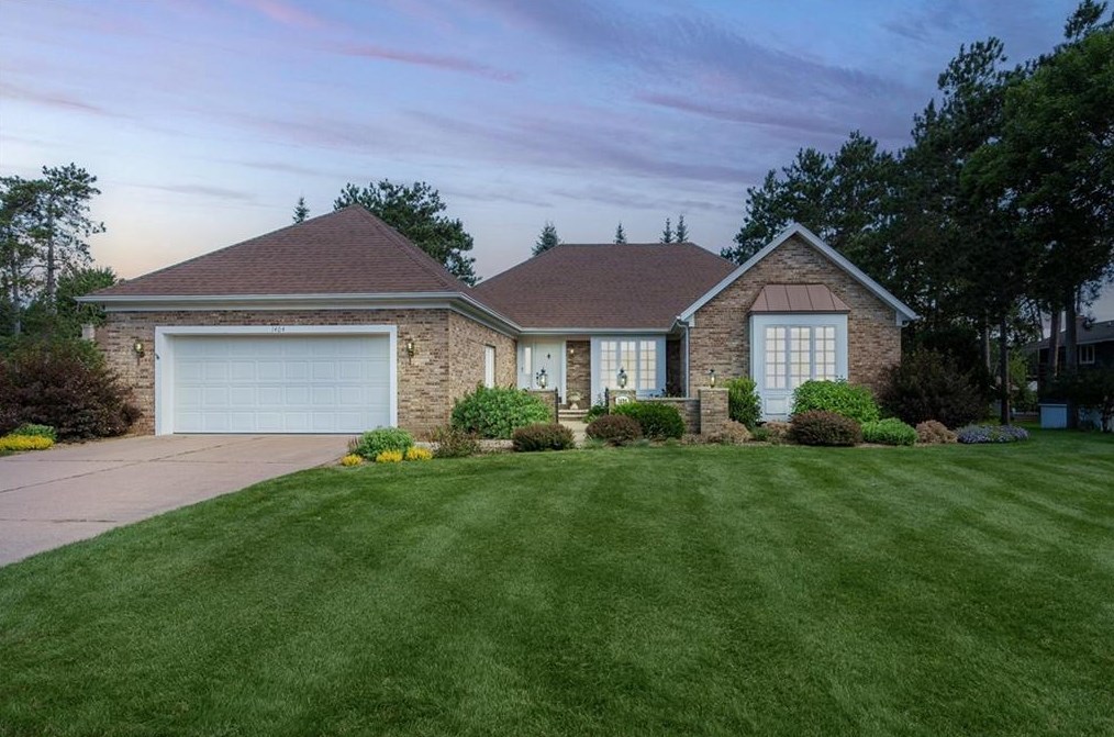 1404 Timber Rd, Eau Claire, WI 54701