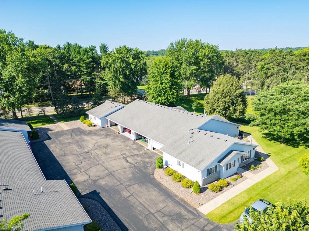 4436 Heartland Dr #3c, Eau Claire, WI 54701