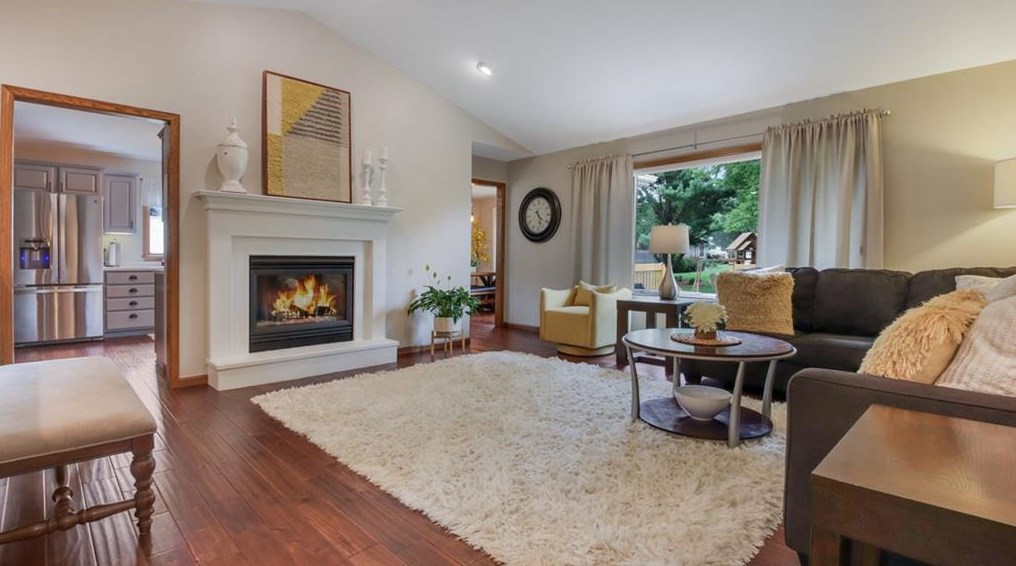 3704 Southwind Dr, Eau Claire, WI 54701