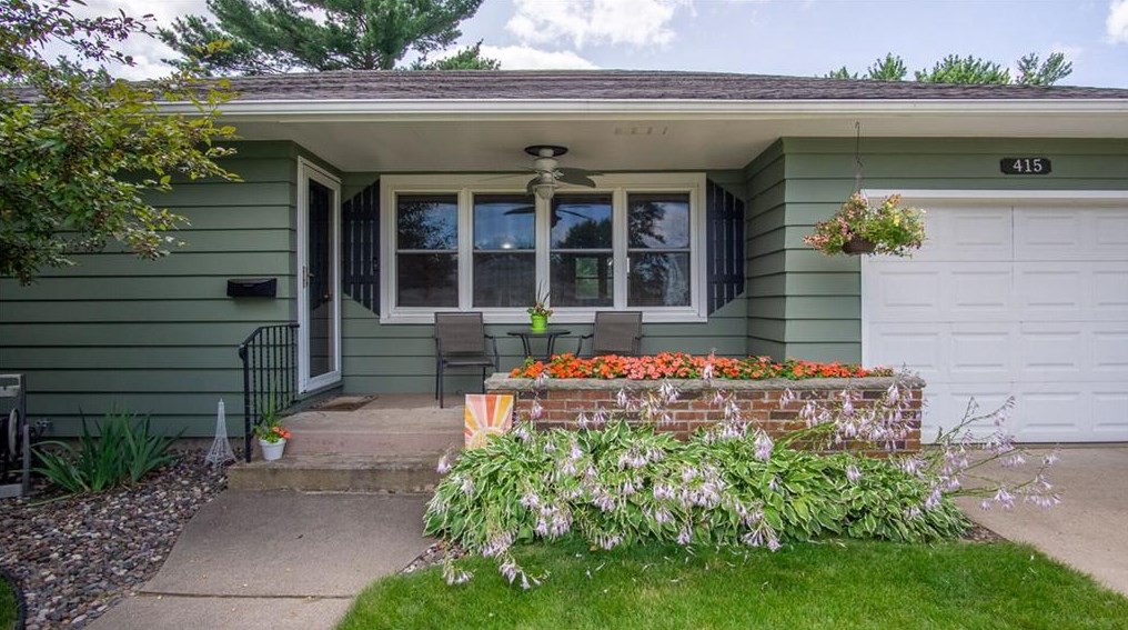 415 W Tyler Ave, Eau Claire, WI 54701