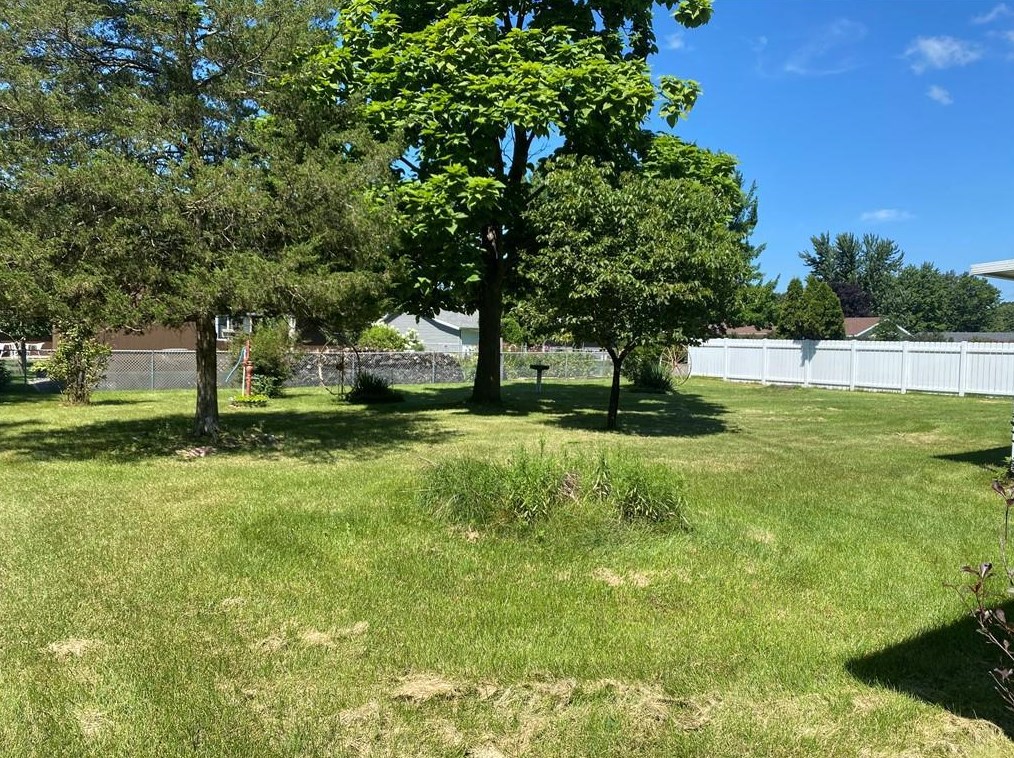 2764 Wellington Dr, Eau Claire, WI 54703