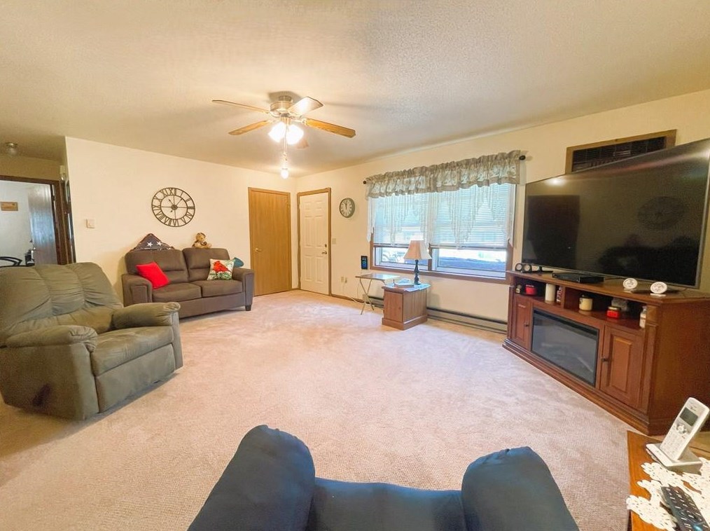 3406 Miller St, Eau Claire, WI 54701