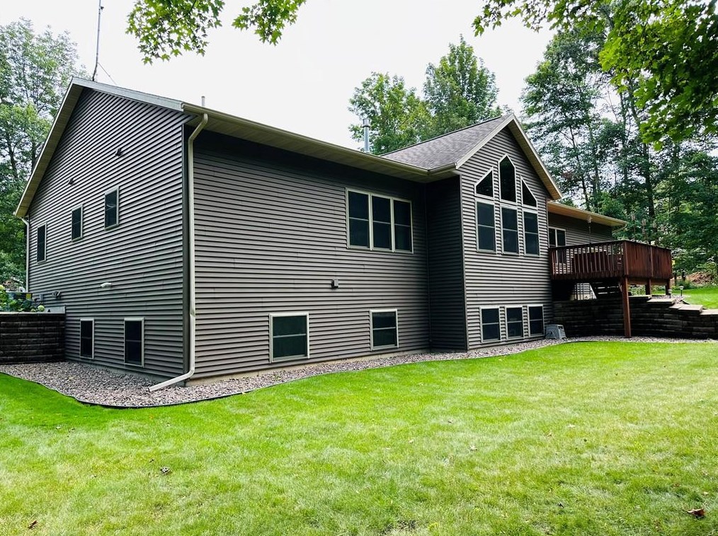 621 Ironwood St, Poskin, WI 54812