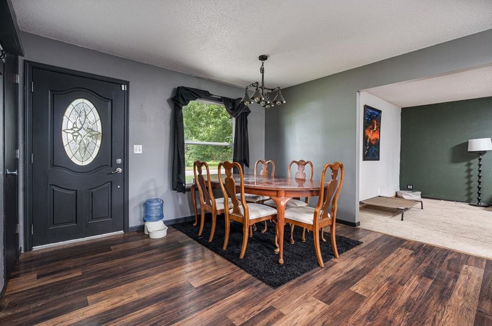 3027 Kilbourne Ave, Eau Claire, WI 54703