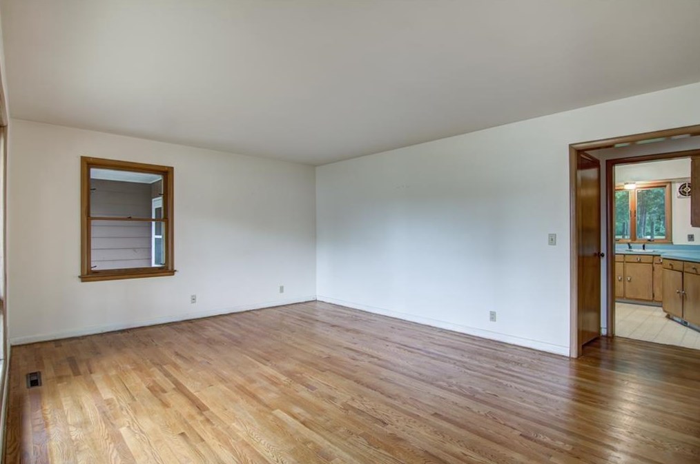 2703 Lasalle St, Eau Claire, WI 54703