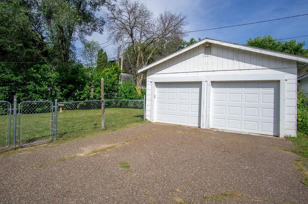 524 Marshall St, Eau Claire, WI 54703