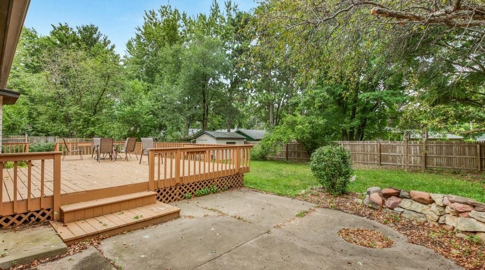 902 Pamela Pl, Eau Claire, WI 54701