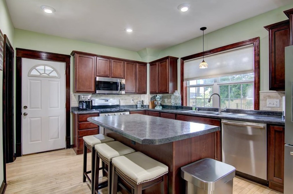 715 Fall St, Eau Claire, WI 54703
