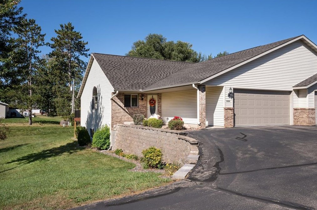 3324 Alf Ct, Eau Claire, WI 54701