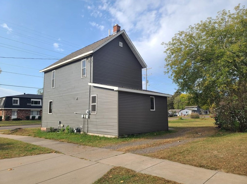 403 Allen St, Canton, WI 54868-2001