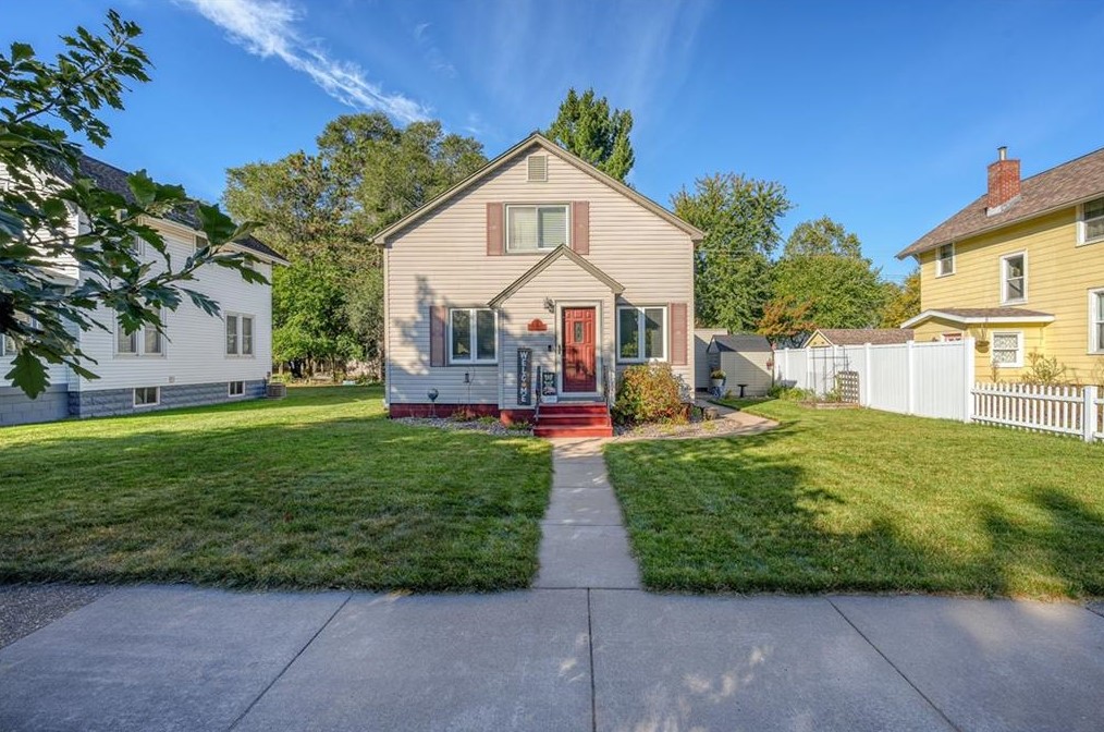 1114 Eddy St, Eau Claire, WI 54703