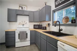 S517 Sand Rd, Mondovi, WI 54755 - Photo 10