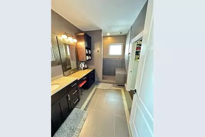 1747 E Drinkman Lane, Eau Claire, WI 54701 - Photo 22