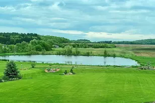 1747 E Drinkman Ln, Eau Claire, WI 54701 - Photo 2