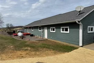 W27381 Lewis Valley Rd, Arcadia, WI 54612 - Photo 6