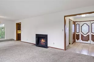 1413 E Clairemont Ave, Eau Claire, WI 54701 - Photo 6