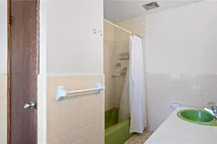 1413 E Clairemont Ave, Eau Claire, WI 54701 - Photo 12