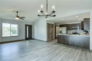 523 Hagman St Lot 28, Eau Claire, WI 54703 - Photo 8