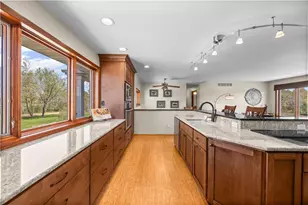 169003 Shorewood Dr, Rosholt, WI 54473 - Photo 10