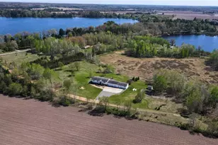 169003 Shorewood Dr, Rosholt, WI 54473 - Photo 2