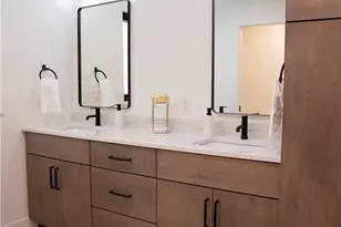 5839 N Shore Dr, Eau Claire, WI 54703 - Photo 28