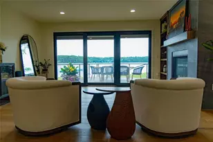 5839 N Shore Dr, Eau Claire, WI 54703 - Photo 8