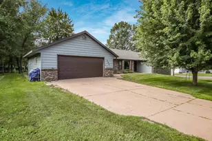 302 Summit Ct, Chippewa Falls, WI 54729 - Photo 28