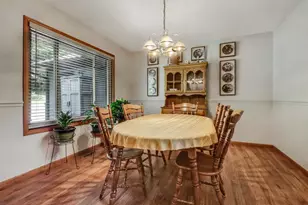 302 Summit Ct, Chippewa Falls, WI 54729 - Photo 4