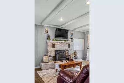 607 College Street, Spooner, WI 54801 - Photo 8