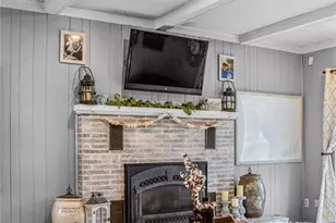 607 College St, Spooner, WI 54801 - Photo 8