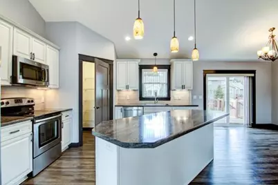 4240 Clay Street, Eau Claire, WI 54701 - Photo 10