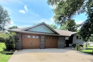 222 Ayers St, Neillsville, WI 54456 - Photo 6