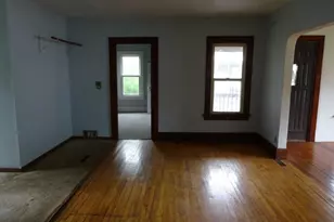 110 E 9th St, Neillsville, WI 54456 - Photo 4