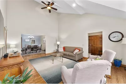 2964 W Princeton Avenue, Eau Claire, WI 54703 - Photo 8