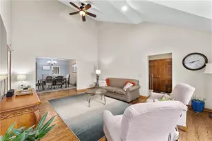 2964 W Princeton Ave, Eau Claire, WI 54703 - Photo 8