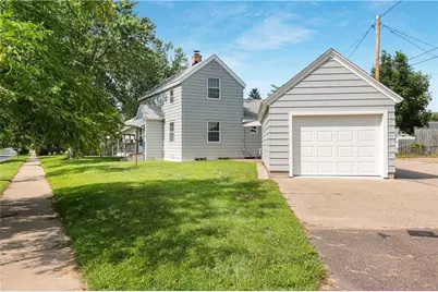 723 Huebsch Boulevard, Eau Claire, WI 54701 - Photo 2