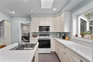 1711 State St, Eau Claire, WI 54701 - Photo 6