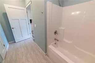 1364 Cypress Ct, Altoona, WI 54720 - Photo 12