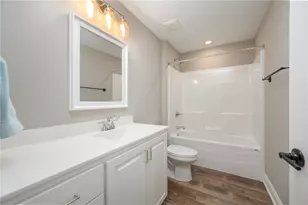 637 Maple Ct, New Richmond, WI 54017 - Photo 10